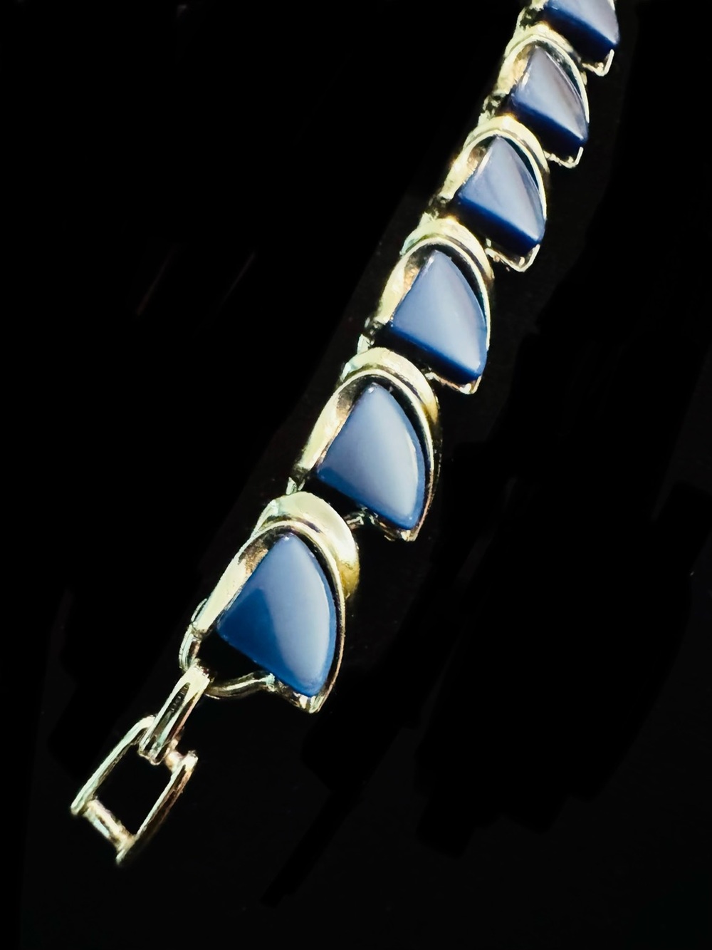 Vintage MCM silver & royal blue Lucite Thermoset bracelet